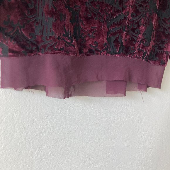 Simply Vera Wang Red Burnout Sheer Velvet Top Womens XL Whimsigoth Y2K Vamp - Picture 4 of 10